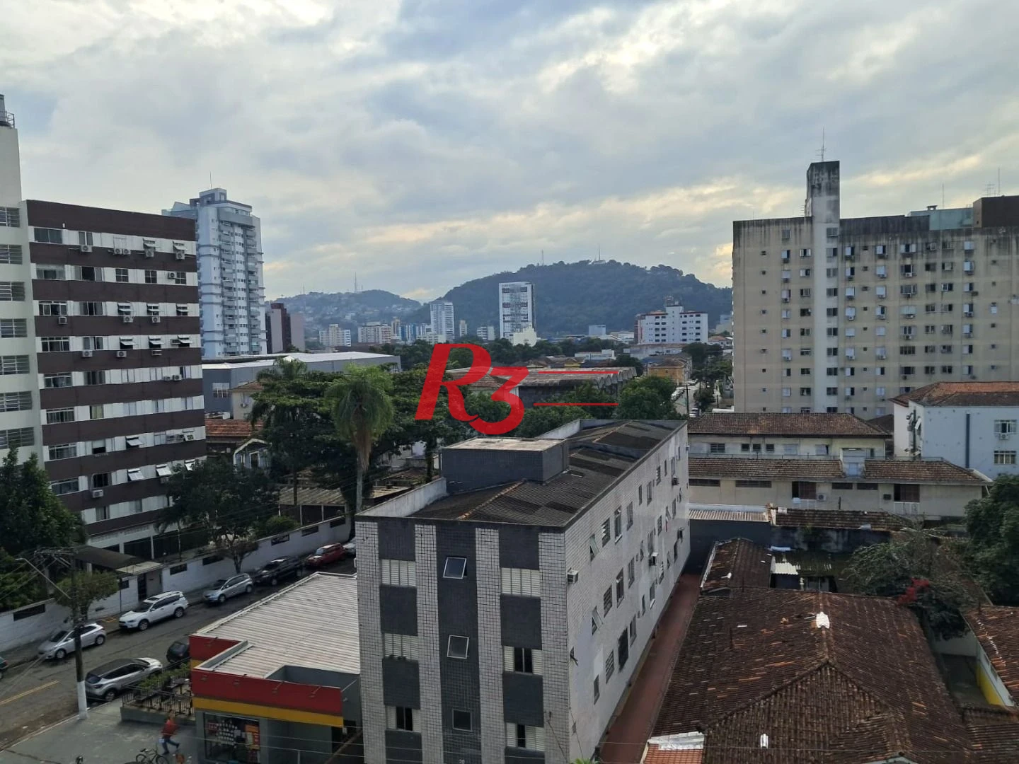 Apartamento com 3 dormitórios à venda, 75 m² por R$ 425.000,00 - Encruzilhada - Santos/SP