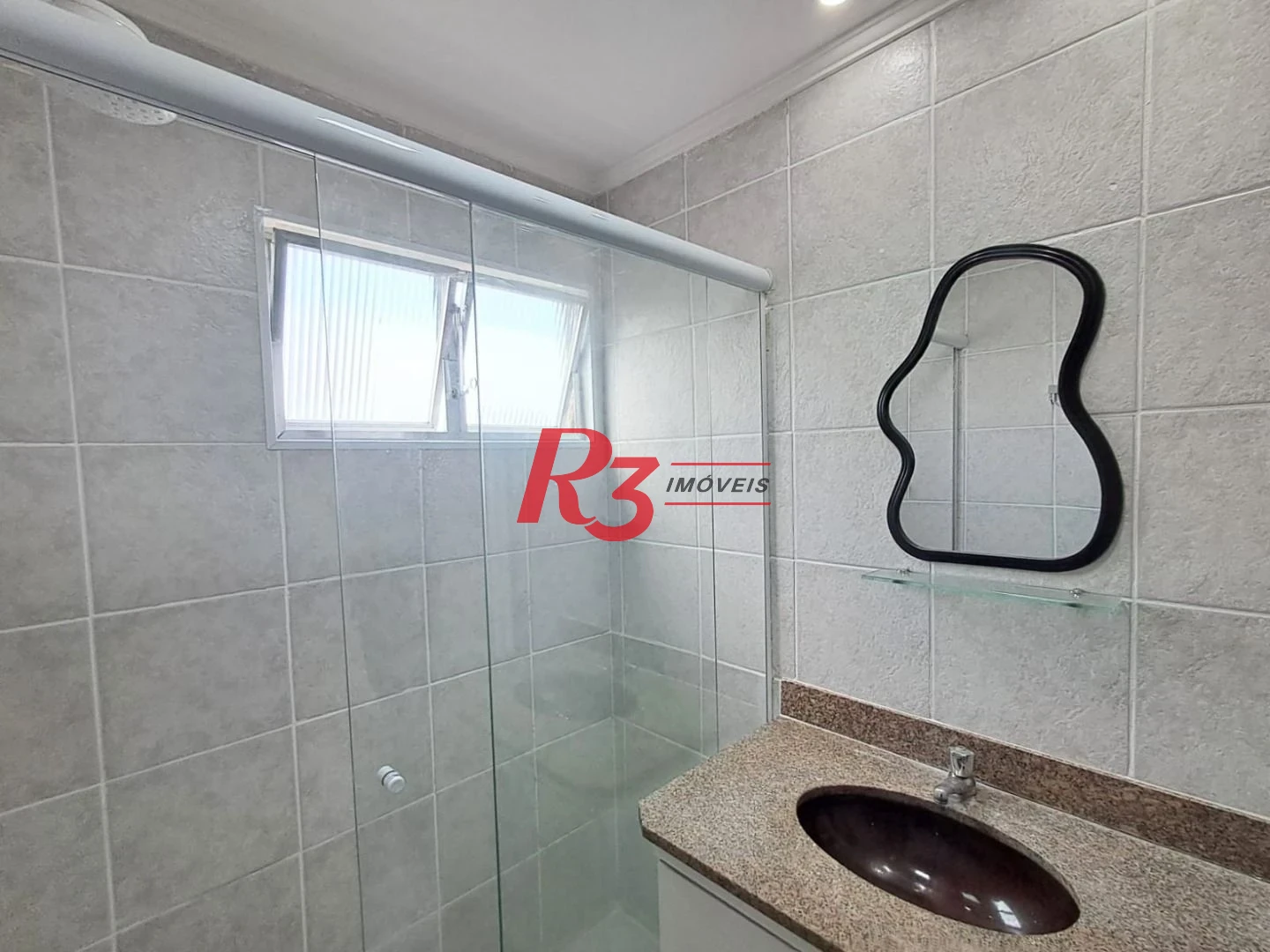 Apartamento com 3 dormitórios à venda, 75 m² por R$ 425.000,00 - Encruzilhada - Santos/SP
