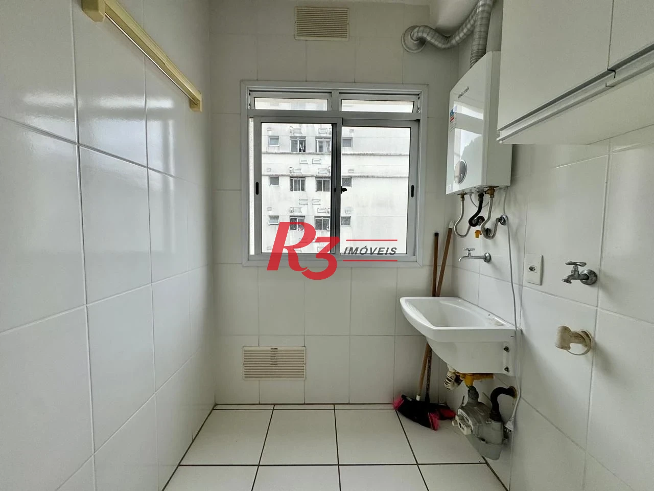 Apartamento para alugar, 84 m² por R$ 5.200,00/mês - Marapé - Santos/SP