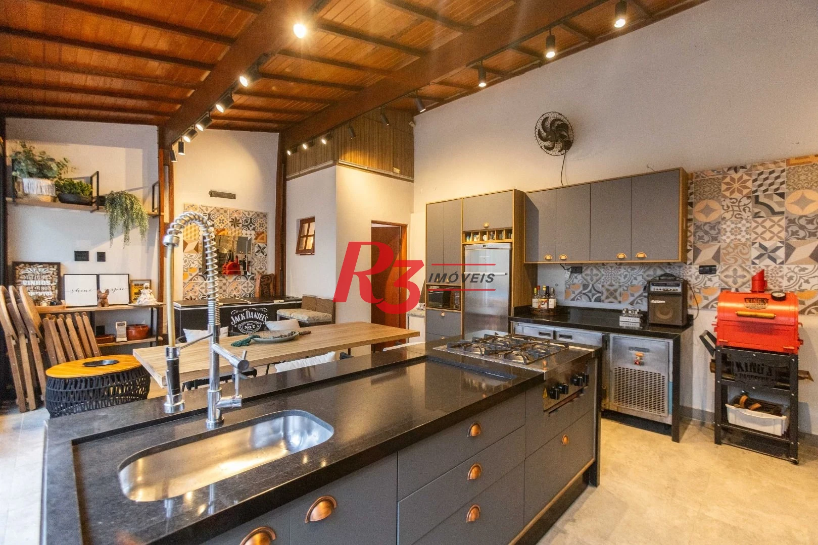 Casa com 3 dormitórios à venda, 275 m² por R$ 1.500.000,00 - Macuco - Santos/SP