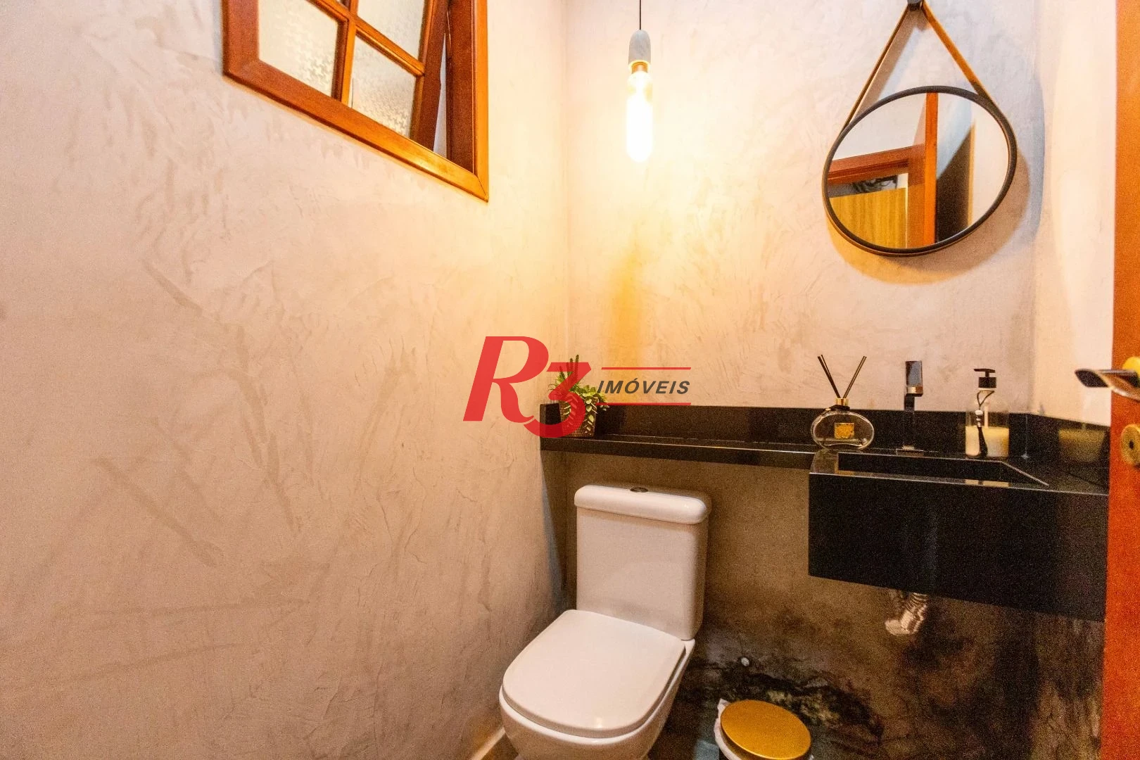 Casa com 3 dormitórios à venda, 275 m² por R$ 1.500.000,00 - Macuco - Santos/SP
