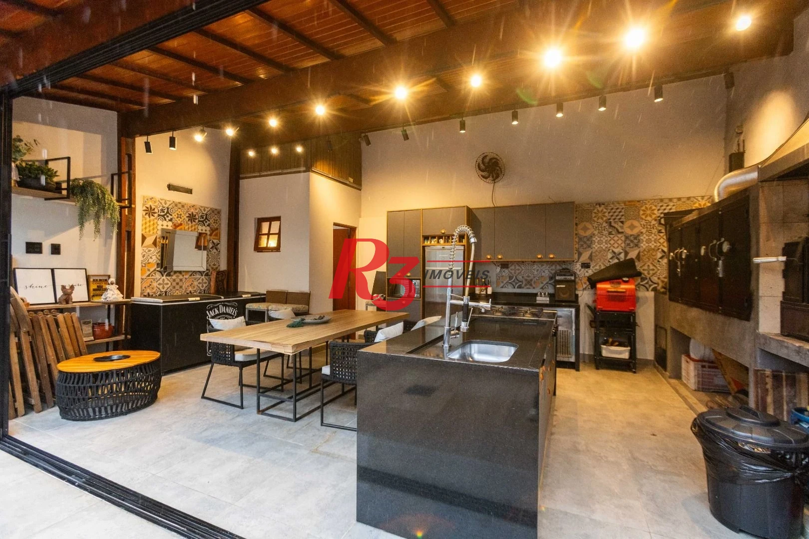 Casa com 3 dormitórios à venda, 275 m² por R$ 1.500.000,00 - Macuco - Santos/SP