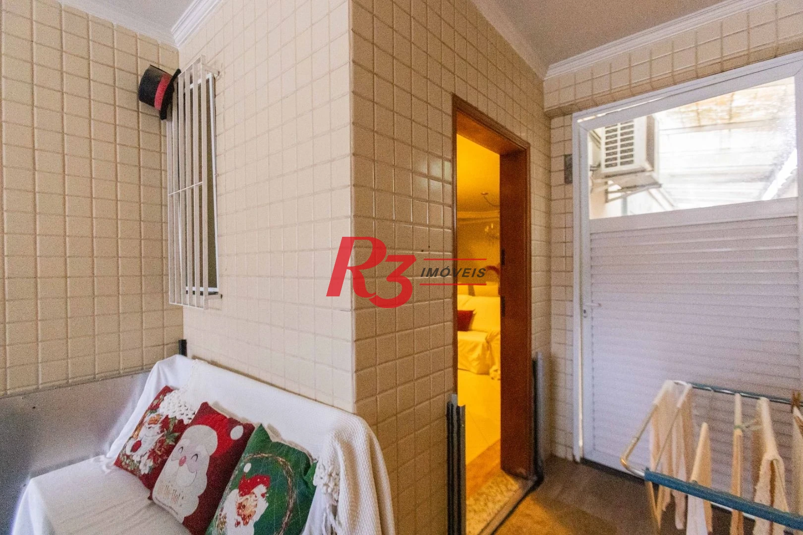 Casa com 3 dormitórios à venda, 275 m² por R$ 1.500.000,00 - Macuco - Santos/SP