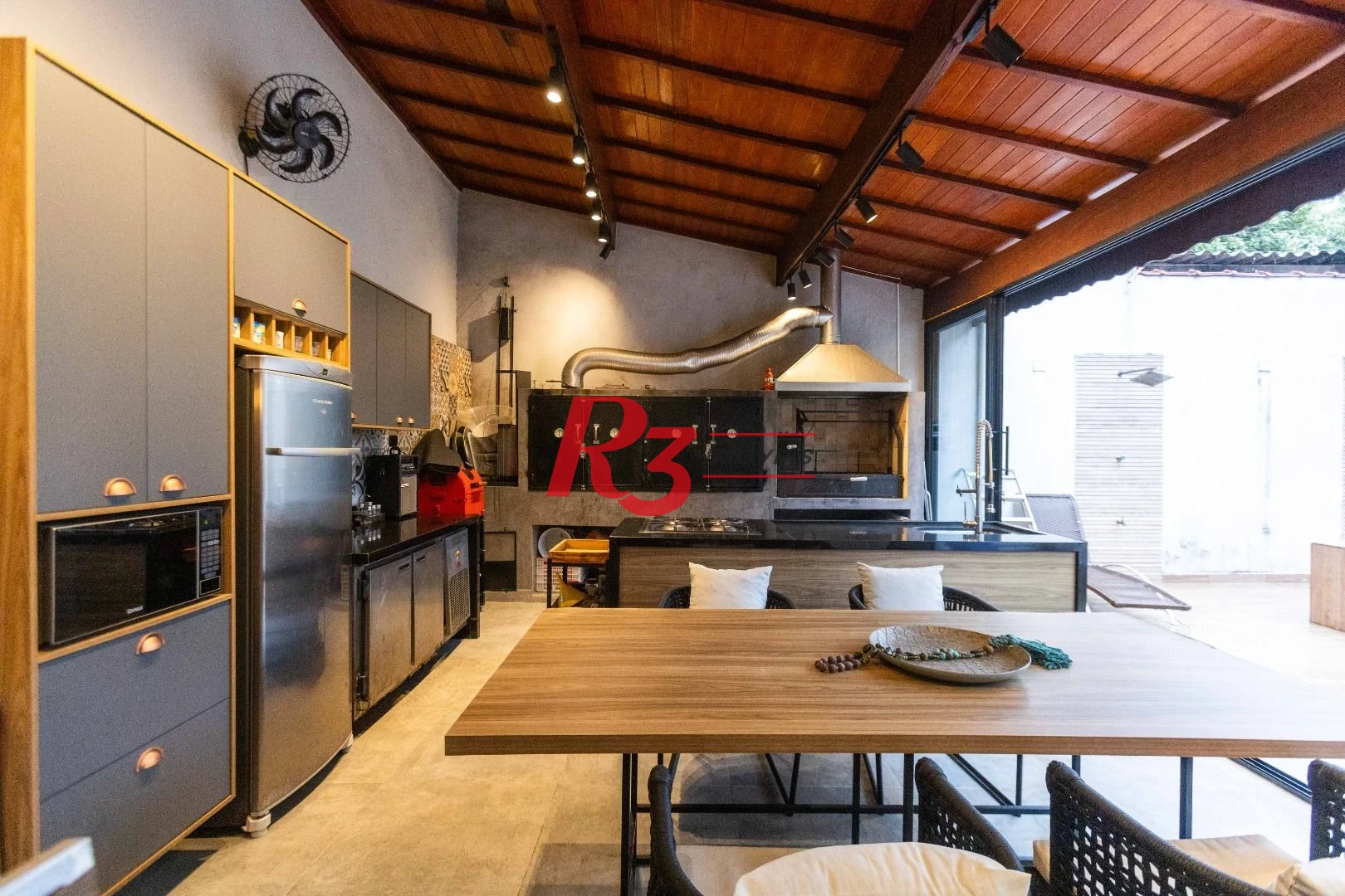 Casa com 3 dormitórios à venda, 275 m² por R$ 1.500.000,00 - Macuco - Santos/SP