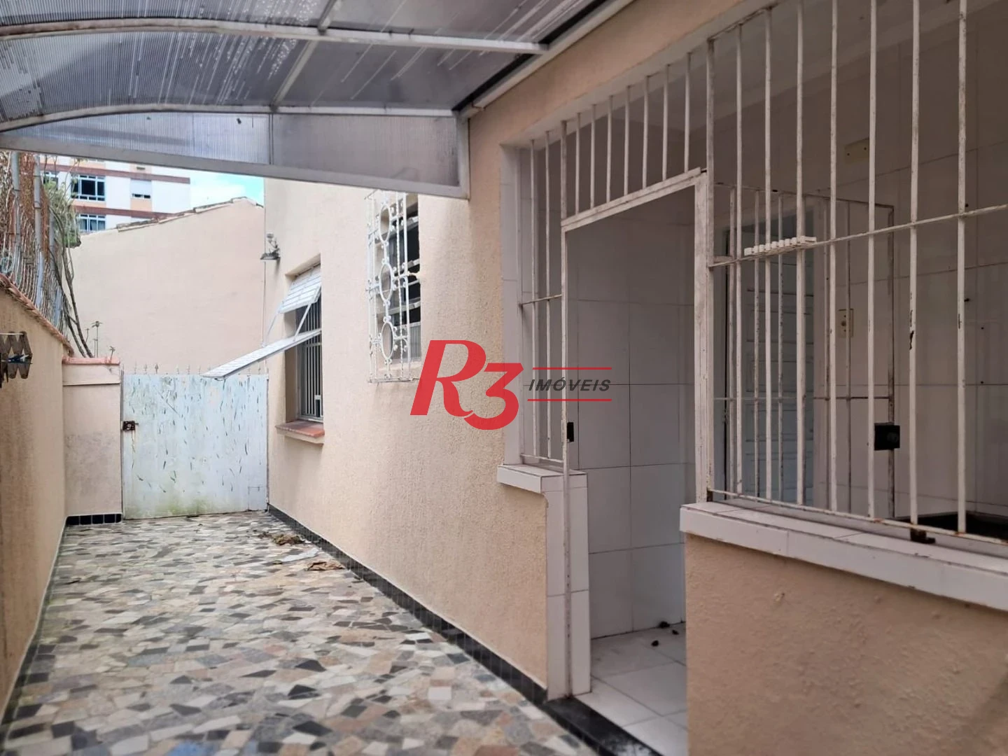 Apartamento com 2 dormitórios à venda, 67 m² por R$ 410.000,00 - Marapé - Santos/SP