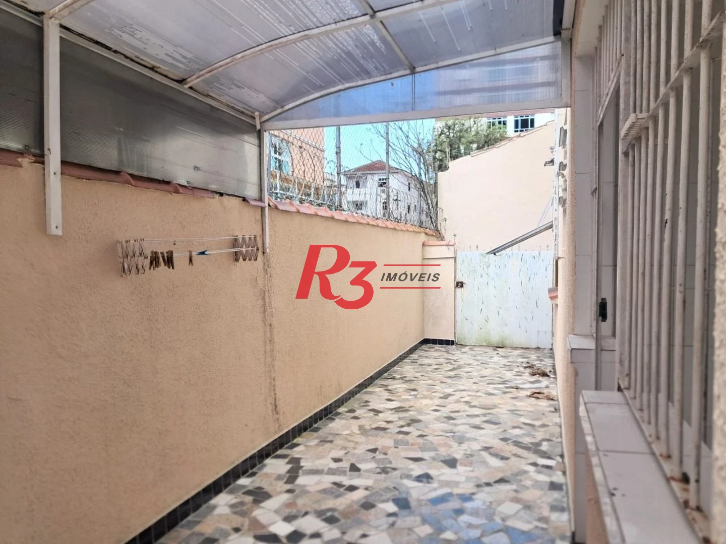 Apartamento com 2 dormitórios à venda, 67 m² por R$ 410.000,00 - Marapé - Santos/SP