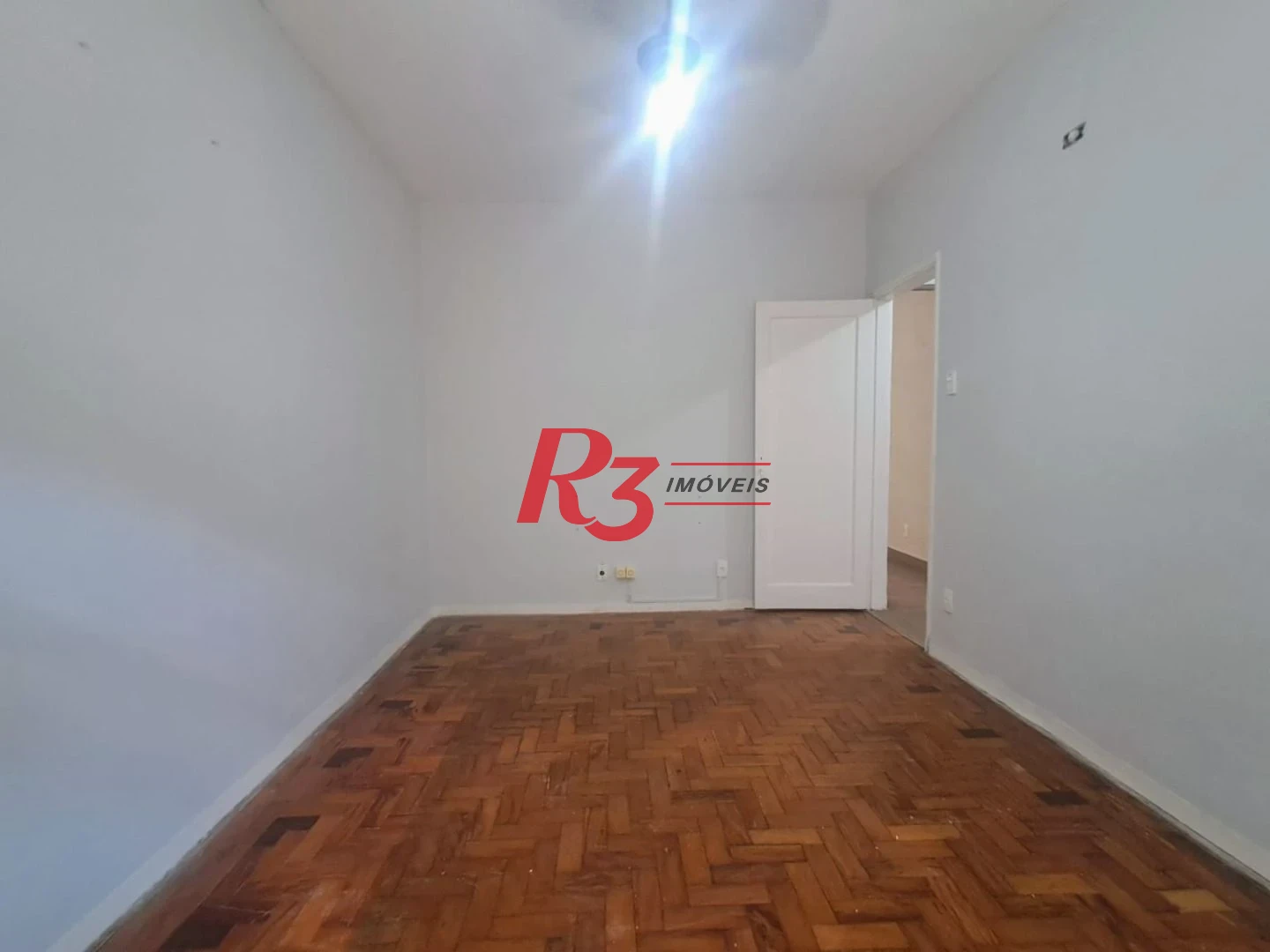 Apartamento com 2 dormitórios à venda, 67 m² por R$ 410.000,00 - Marapé - Santos/SP