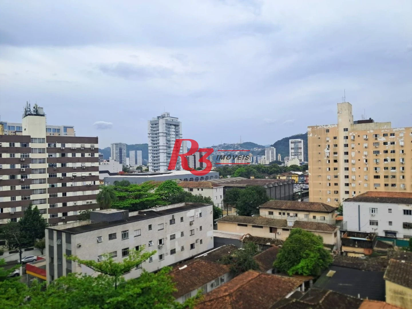 Apartamento com 3 dormitórios à venda, 75 m² por R$ 450.000,00 - Encruzilhada - Santos/SP