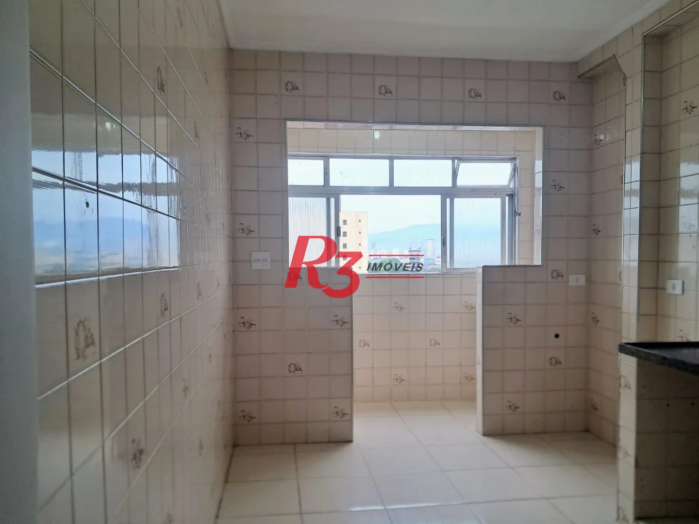 Apartamento com 3 dormitórios à venda, 75 m² por R$ 450.000,00 - Encruzilhada - Santos/SP