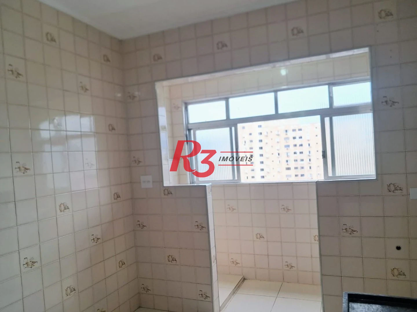 Apartamento com 3 dormitórios à venda, 75 m² por R$ 450.000,00 - Encruzilhada - Santos/SP