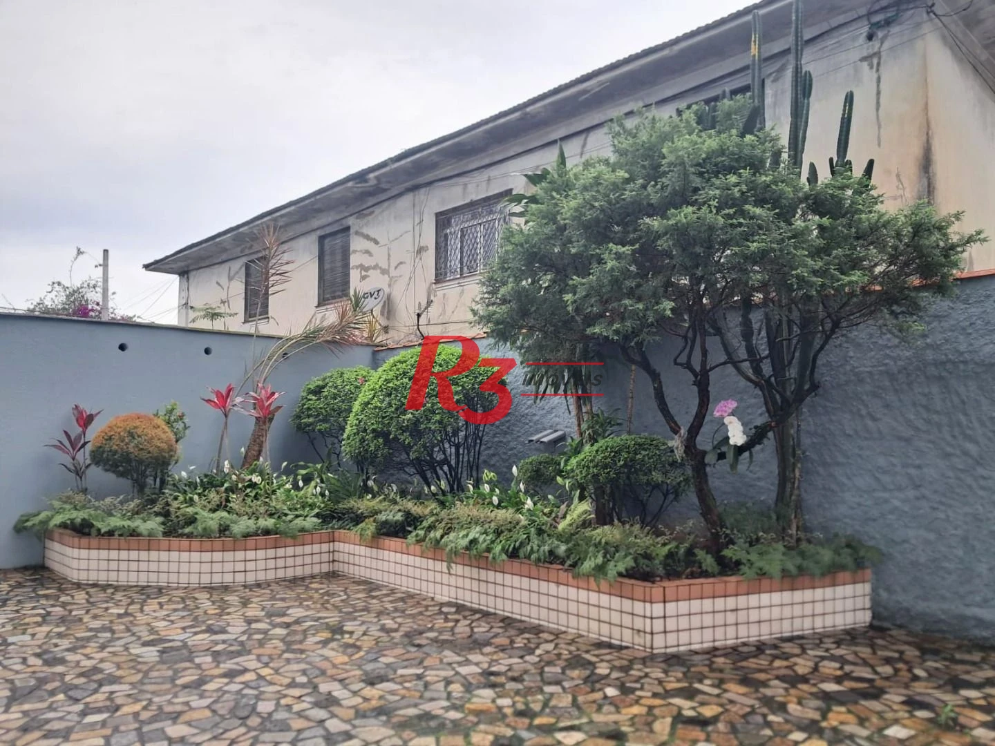 Apartamento com 3 dormitórios à venda, 75 m² por R$ 450.000,00 - Encruzilhada - Santos/SP