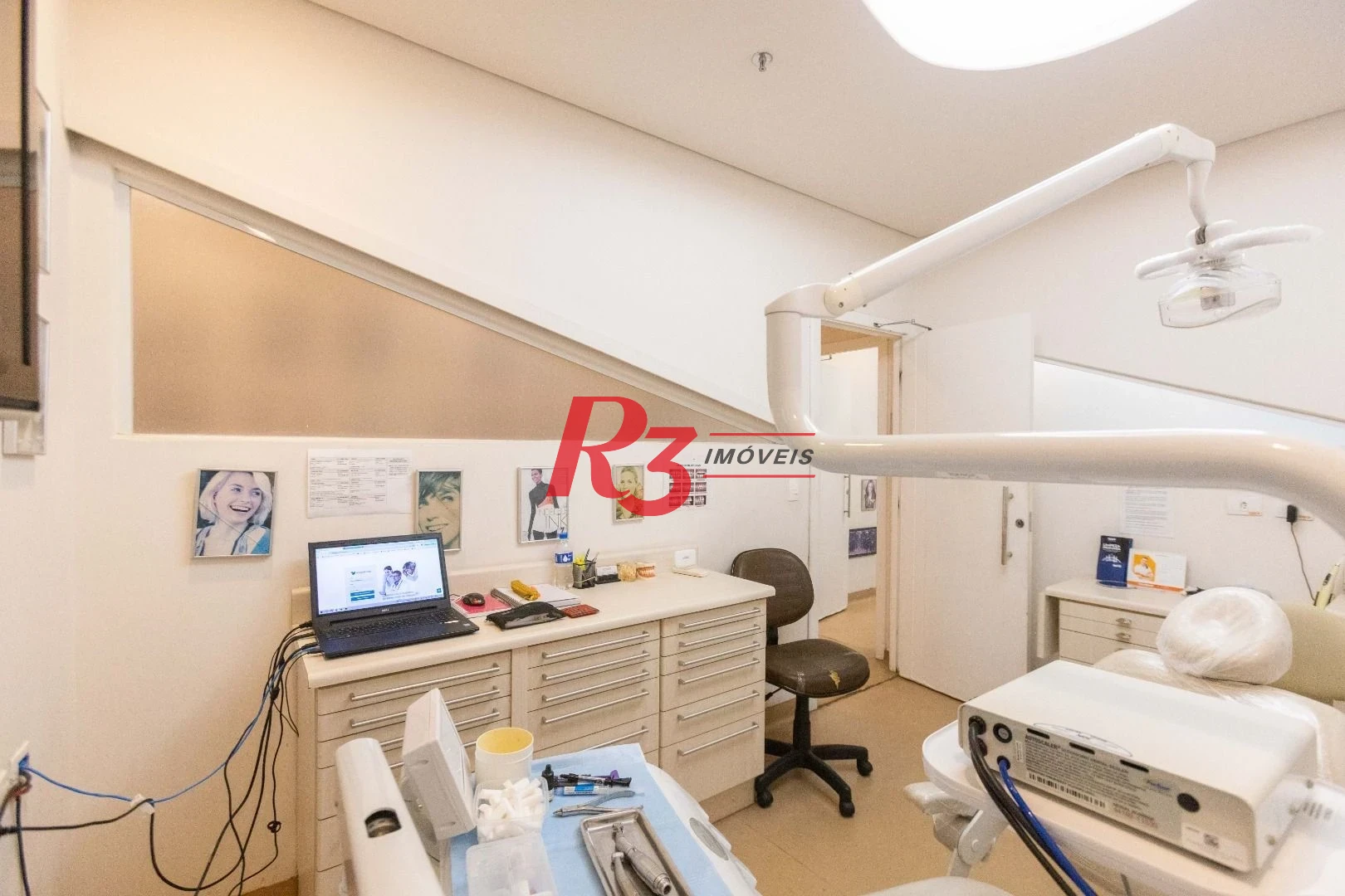 Sala à venda, 65 m² por R$ 1.200.000,00 - Gonzaga - Santos/SP