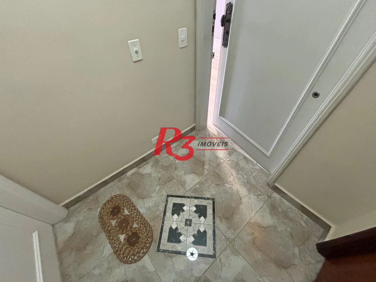 Apartamento com 3 dormitórios para alugar, 137 m² por R$ 6.500,02/mês - Boqueirão - Santos/SP