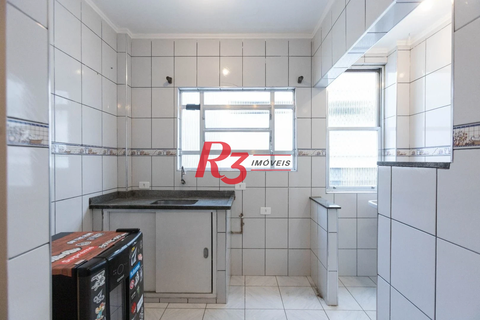Apartamento com 1 dormitório para alugar, 48 m² por R$ 3.000,00/mês - Boqueirão - Santos/SP