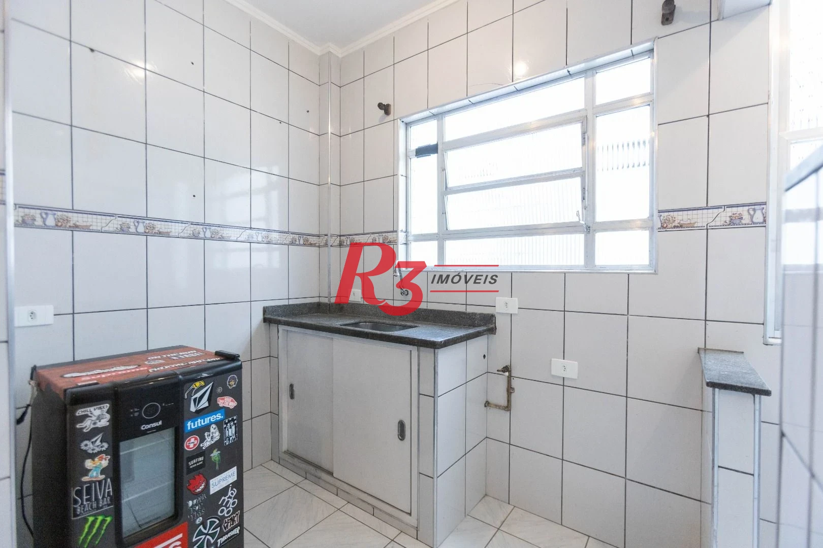 Apartamento com 1 dormitório para alugar, 48 m² por R$ 3.000,00/mês - Boqueirão - Santos/SP