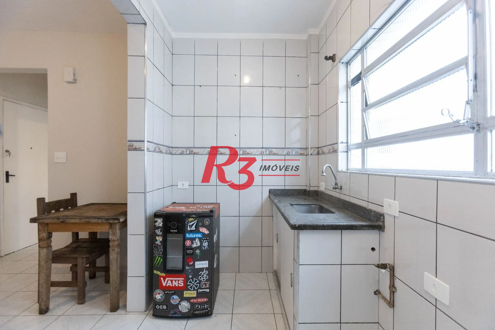 Apartamento com 1 dormitório para alugar, 48 m² por R$ 3.000,00/mês - Boqueirão - Santos/SP