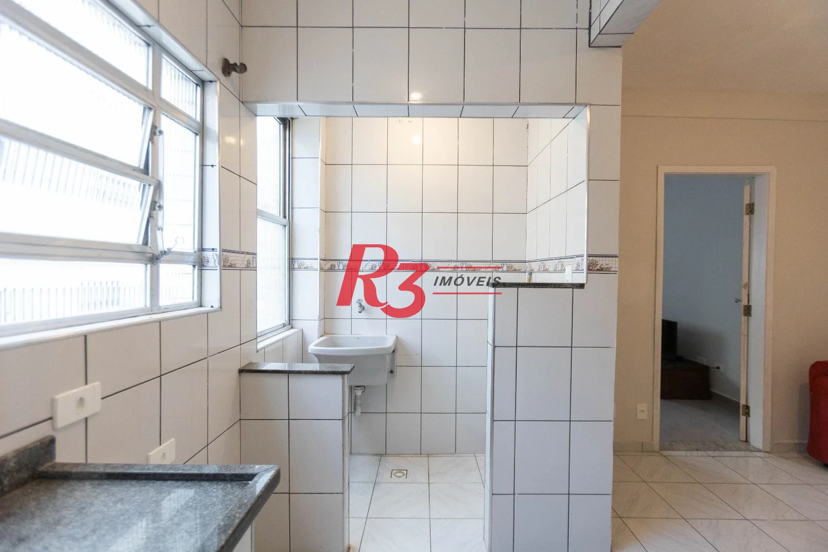 Apartamento com 1 dormitório para alugar, 48 m² por R$ 3.000,00/mês - Boqueirão - Santos/SP