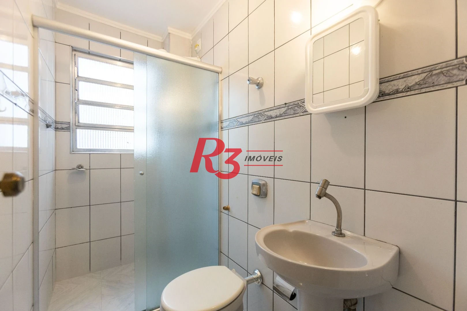 Apartamento com 1 dormitório para alugar, 48 m² por R$ 3.000,00/mês - Boqueirão - Santos/SP