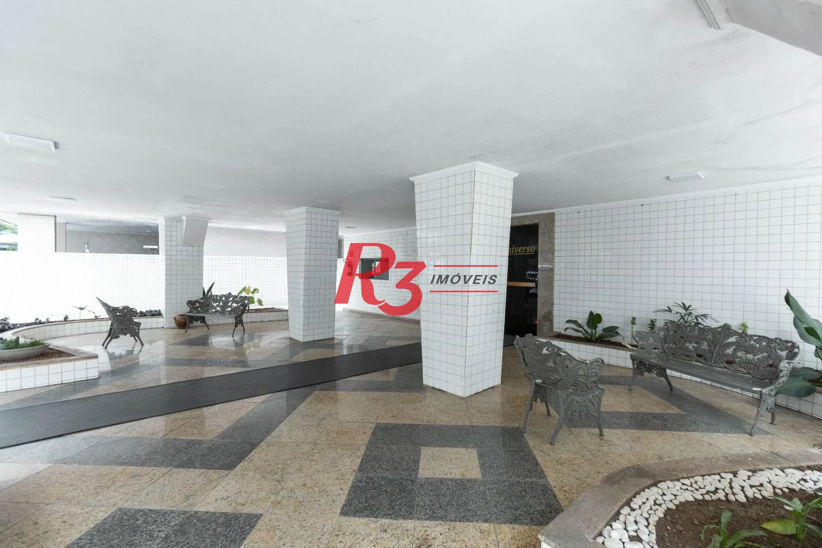 Apartamento com 1 dormitório para alugar, 48 m² por R$ 3.000,00/mês - Boqueirão - Santos/SP