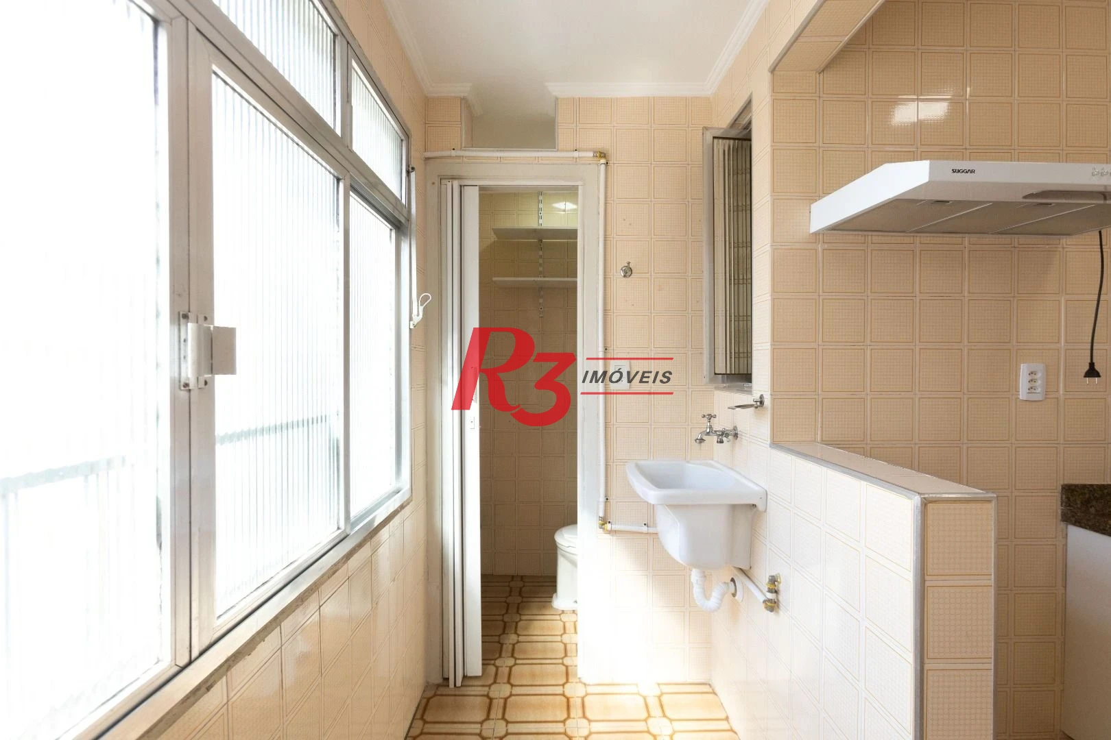 Apartamento com 1 dormitório para alugar, 54 m² por R$ 3.300,01/mês - Embaré - Santos/SP