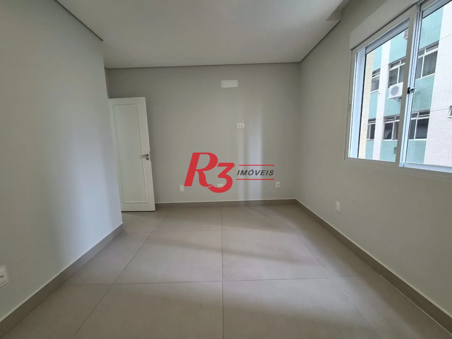 Apartamento com 3 dormitórios à venda, 137 m² por R$ 1.390.000,00 - Gonzaga - Santos/SP
