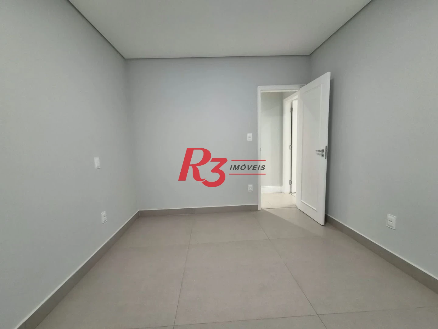 Apartamento com 3 dormitórios à venda, 137 m² por R$ 1.390.000,00 - Gonzaga - Santos/SP