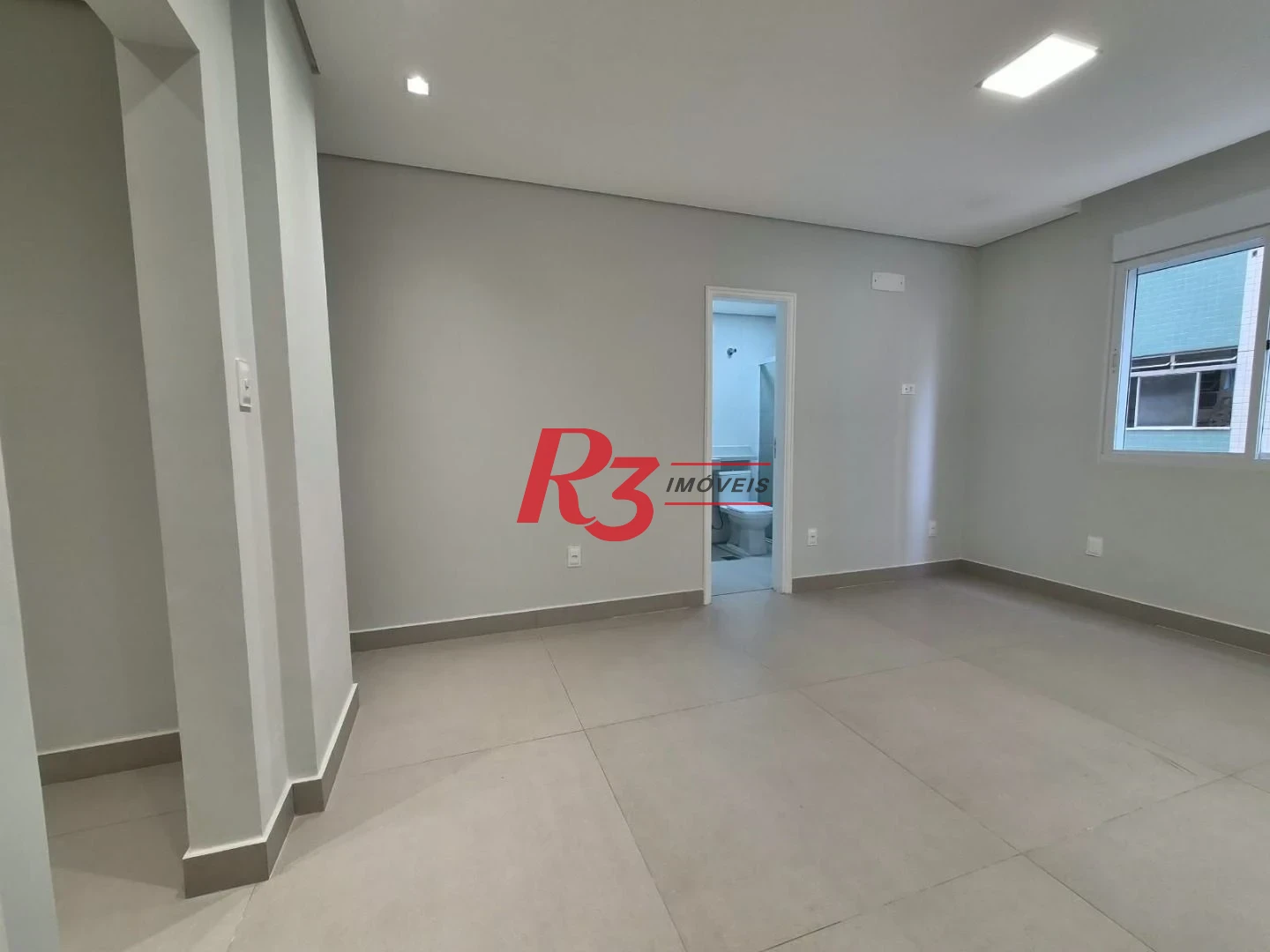 Apartamento com 3 dormitórios à venda, 137 m² por R$ 1.390.000,00 - Gonzaga - Santos/SP