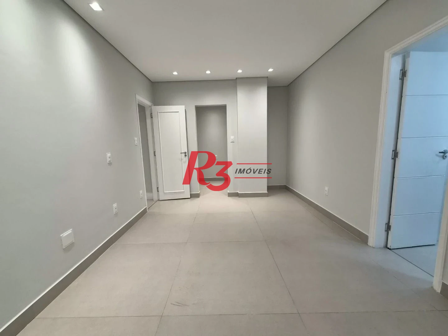 Apartamento com 3 dormitórios à venda, 137 m² por R$ 1.390.000,00 - Gonzaga - Santos/SP