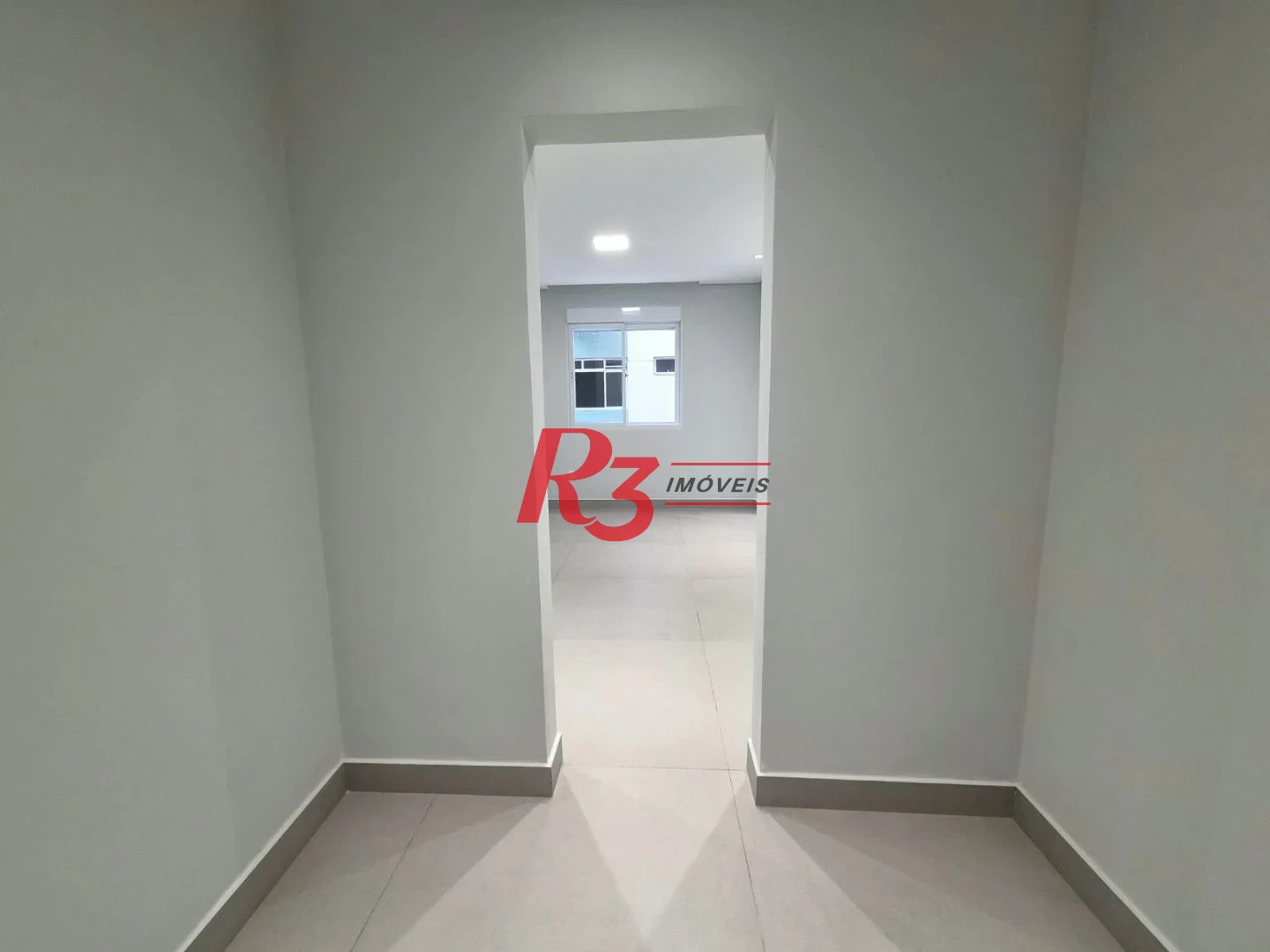 Apartamento com 3 dormitórios à venda, 137 m² por R$ 1.390.000,00 - Gonzaga - Santos/SP