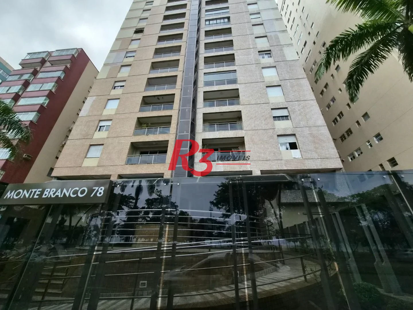 Apartamento com 3 dormitórios à venda, 137 m² por R$ 1.390.000,00 - Gonzaga - Santos/SP