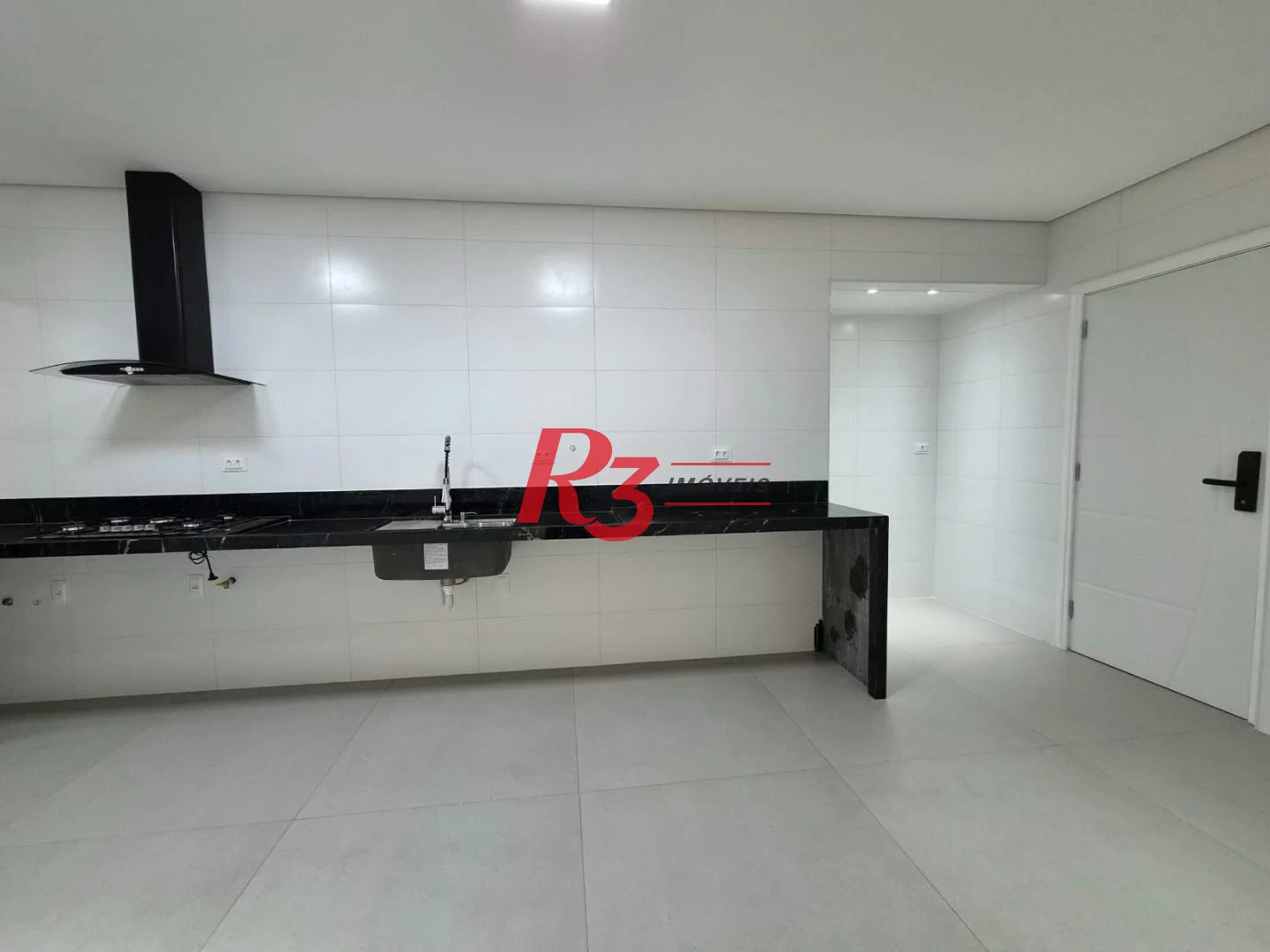 Apartamento com 3 dormitórios à venda, 137 m² por R$ 1.390.000,00 - Gonzaga - Santos/SP