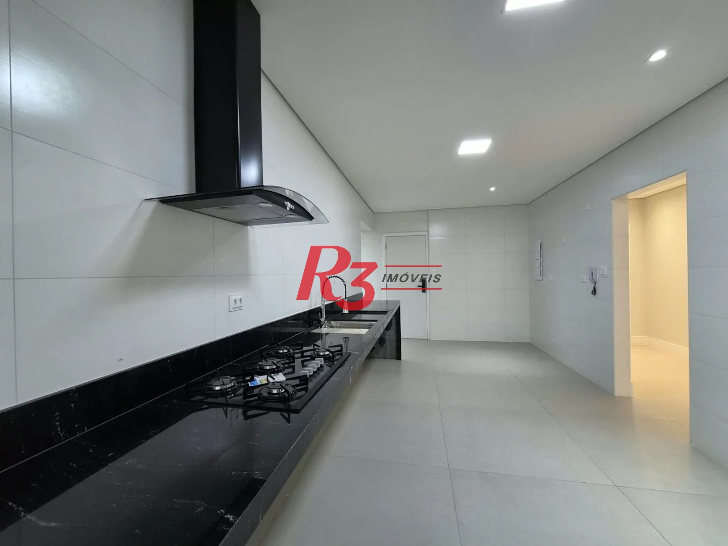 Apartamento com 3 dormitórios à venda, 137 m² por R$ 1.390.000,00 - Gonzaga - Santos/SP
