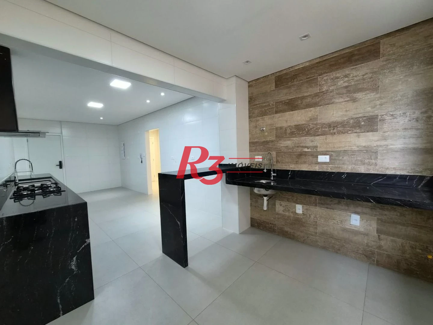 Apartamento com 3 dormitórios à venda, 137 m² por R$ 1.390.000,00 - Gonzaga - Santos/SP