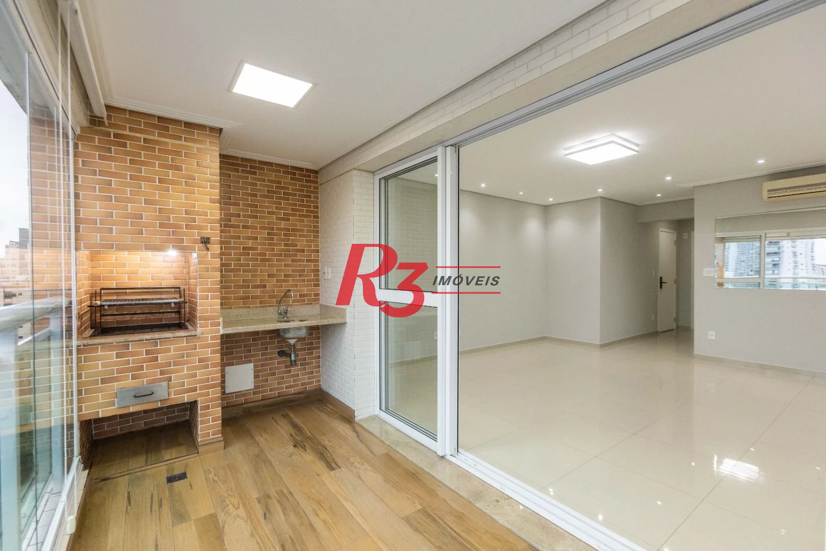Apartamento com 3 dormitórios à venda, 110 m² por R$ 1.400.000,00 - Gonzaga - Santos/SP