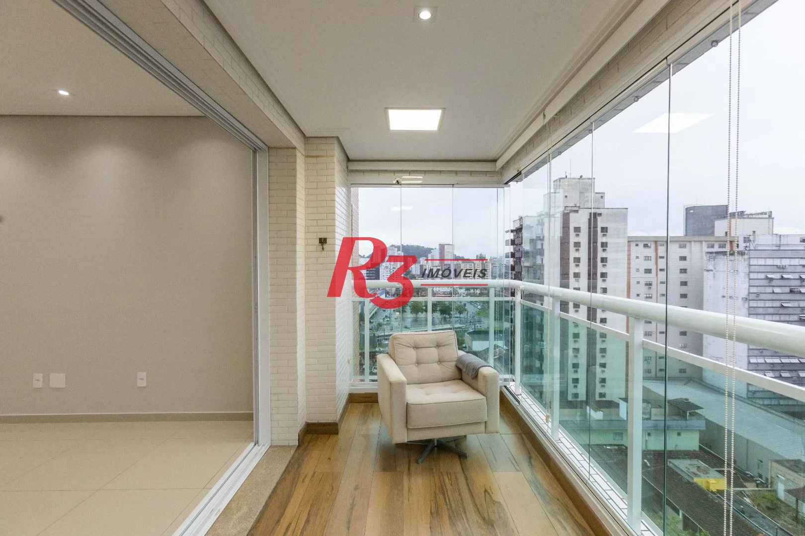 Apartamento com 3 dormitórios à venda, 110 m² por R$ 1.400.000,00 - Gonzaga - Santos/SP