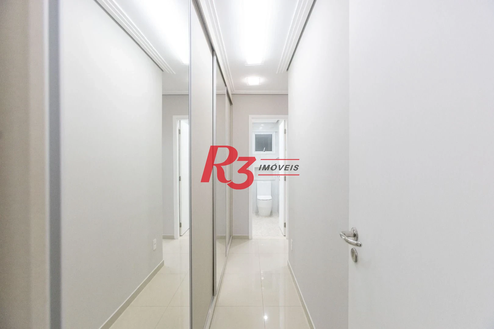 Apartamento com 3 dormitórios à venda, 110 m² por R$ 1.400.000,00 - Gonzaga - Santos/SP
