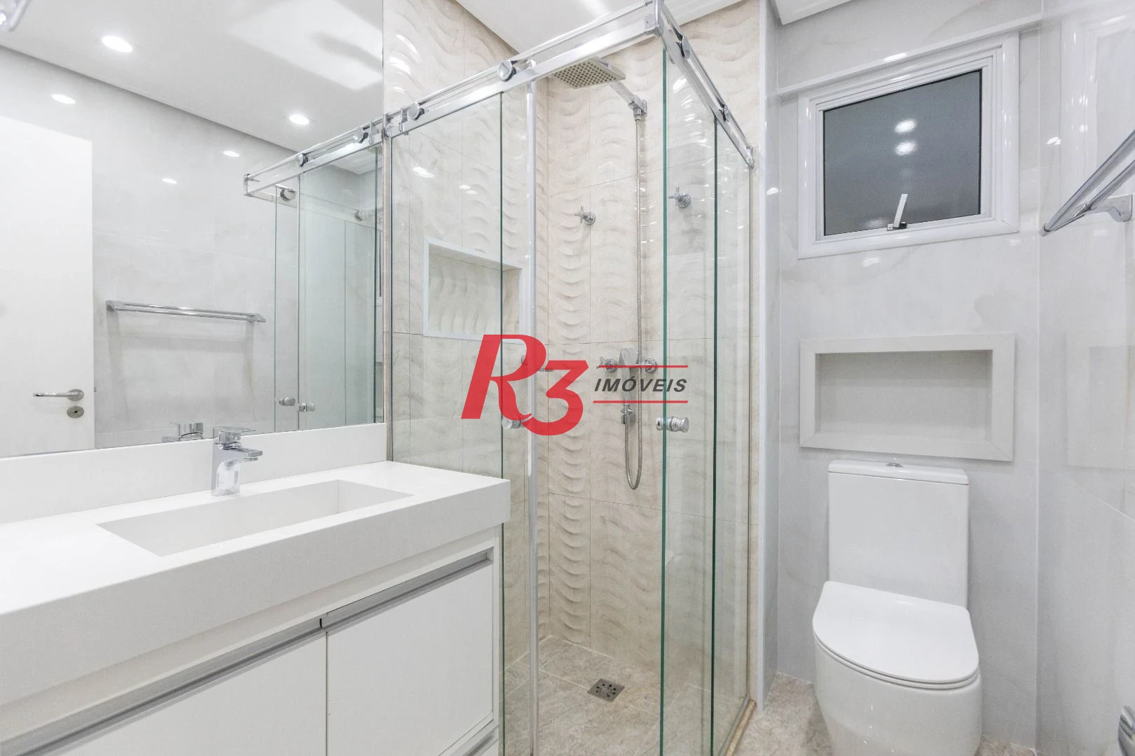 Apartamento com 3 dormitórios à venda, 110 m² por R$ 1.400.000,00 - Gonzaga - Santos/SP