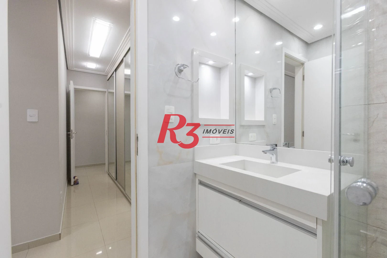 Apartamento com 3 dormitórios à venda, 110 m² por R$ 1.400.000,00 - Gonzaga - Santos/SP