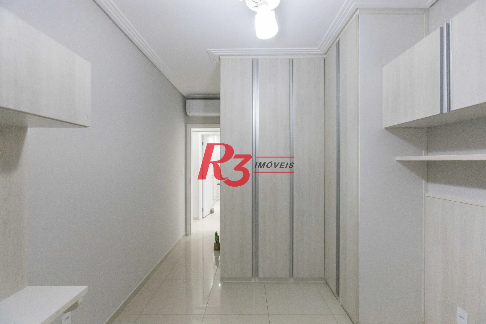 Apartamento com 3 dormitórios à venda, 110 m² por R$ 1.400.000,00 - Gonzaga - Santos/SP