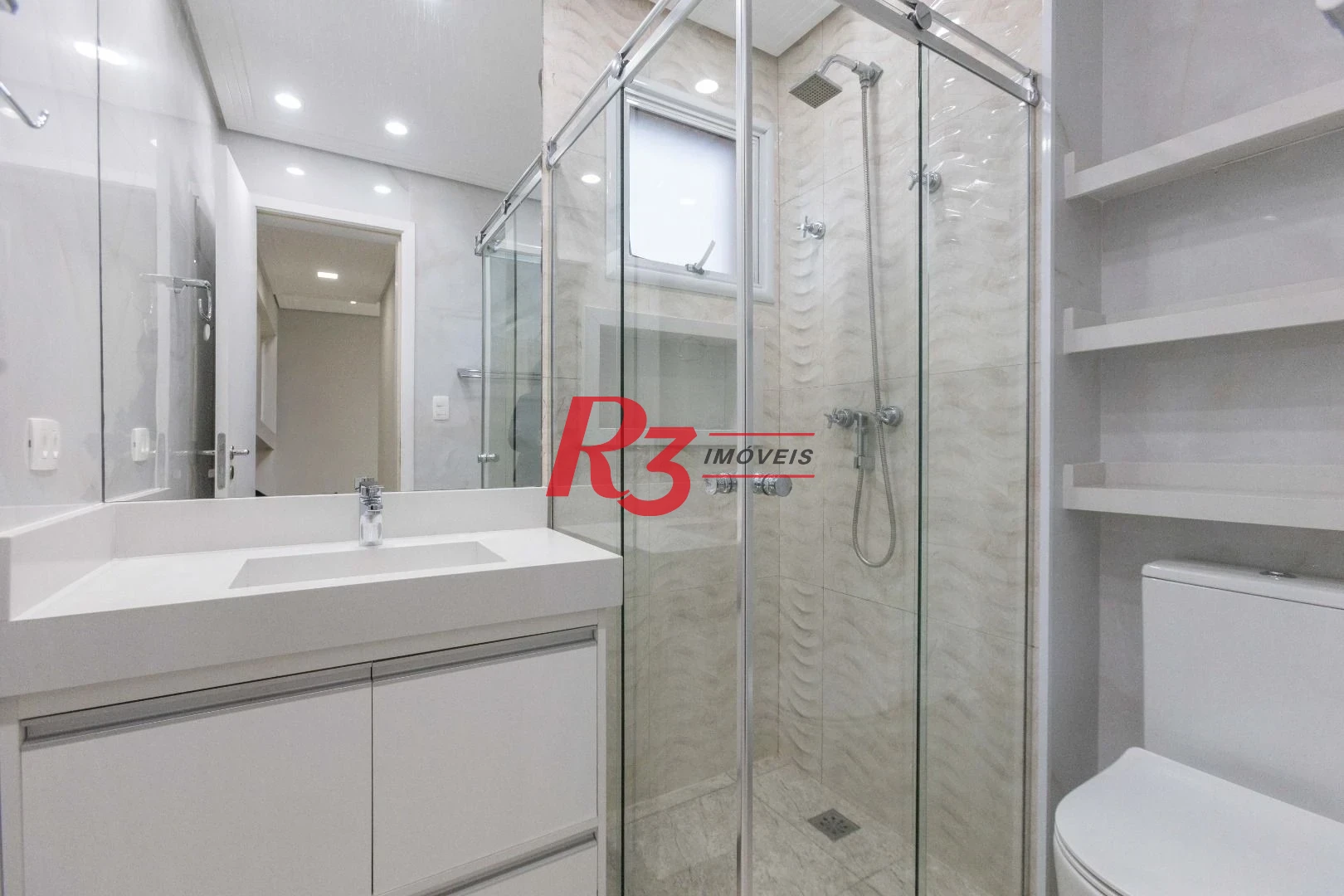 Apartamento com 3 dormitórios à venda, 110 m² por R$ 1.400.000,00 - Gonzaga - Santos/SP