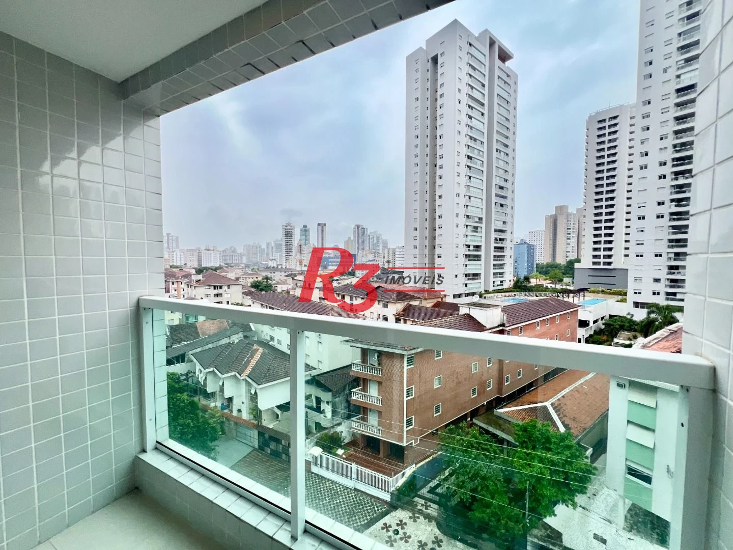 Apartamento com 2 dormitórios à venda, 68 m² por R$ 690.000,00 - Marapé - Santos/SP