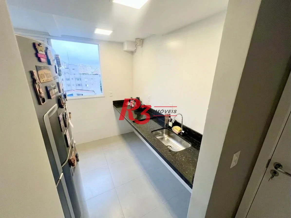 Apartamento com 2 dormitórios à venda, 68 m² por R$ 690.000,00 - Marapé - Santos/SP