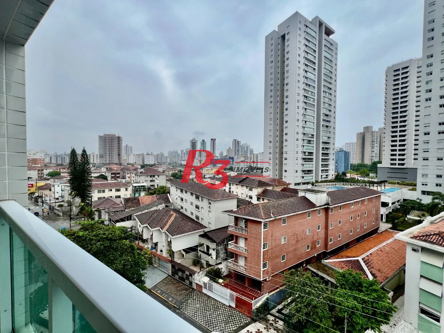 Apartamento com 2 dormitórios à venda, 68 m² por R$ 690.000,00 - Marapé - Santos/SP