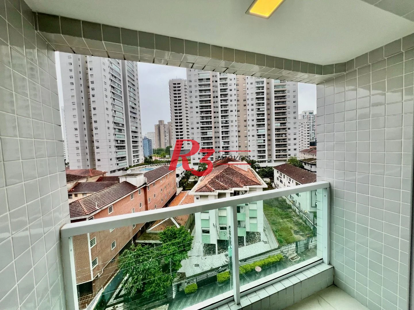 Apartamento com 2 dormitórios à venda, 68 m² por R$ 690.000,00 - Marapé - Santos/SP