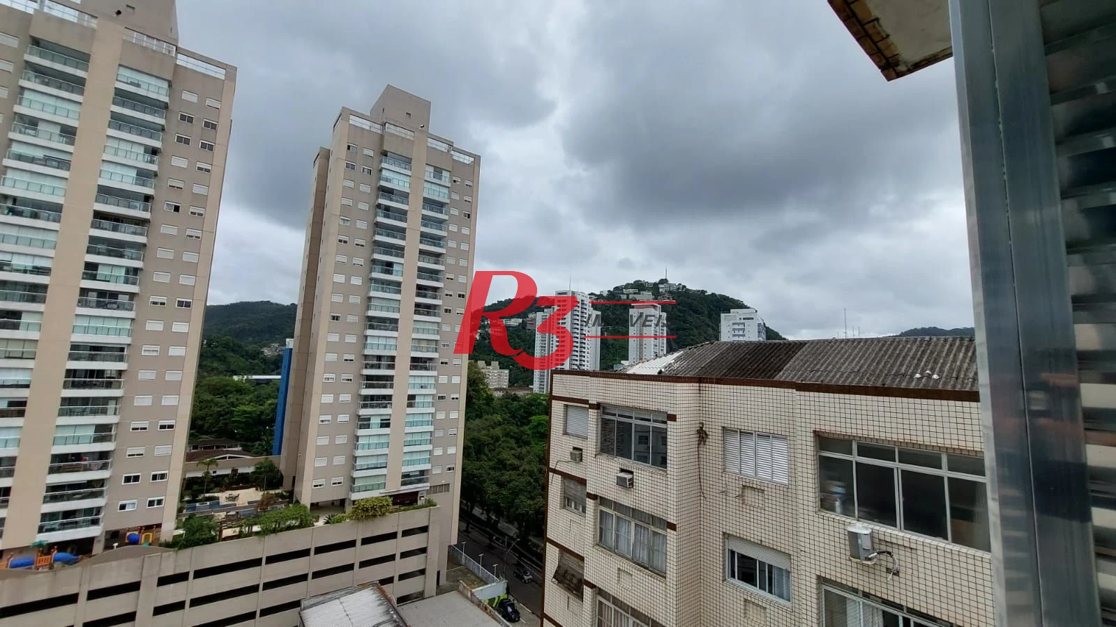 Apartamento com 3 dormitórios à venda, 89 m² por R$ 590.000,00 - José Menino - Santos/SP