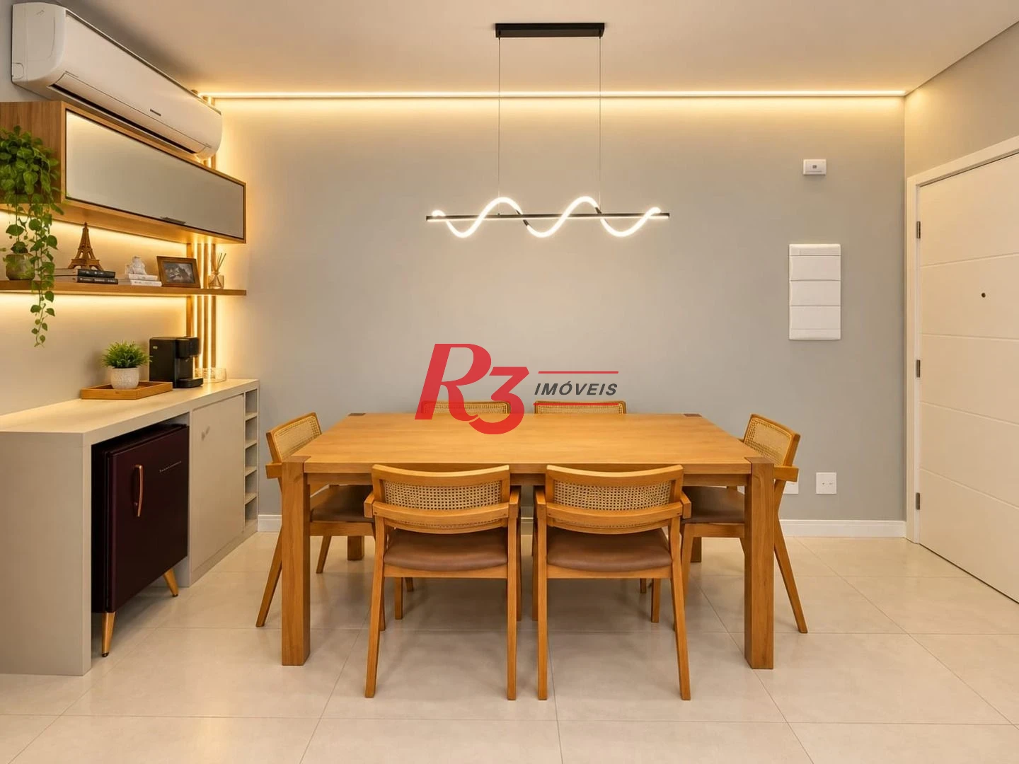Apartamento com 2 dormitórios à venda, 63 m² por R$ 885.000,00 - Ponta da Praia - Santos/SP