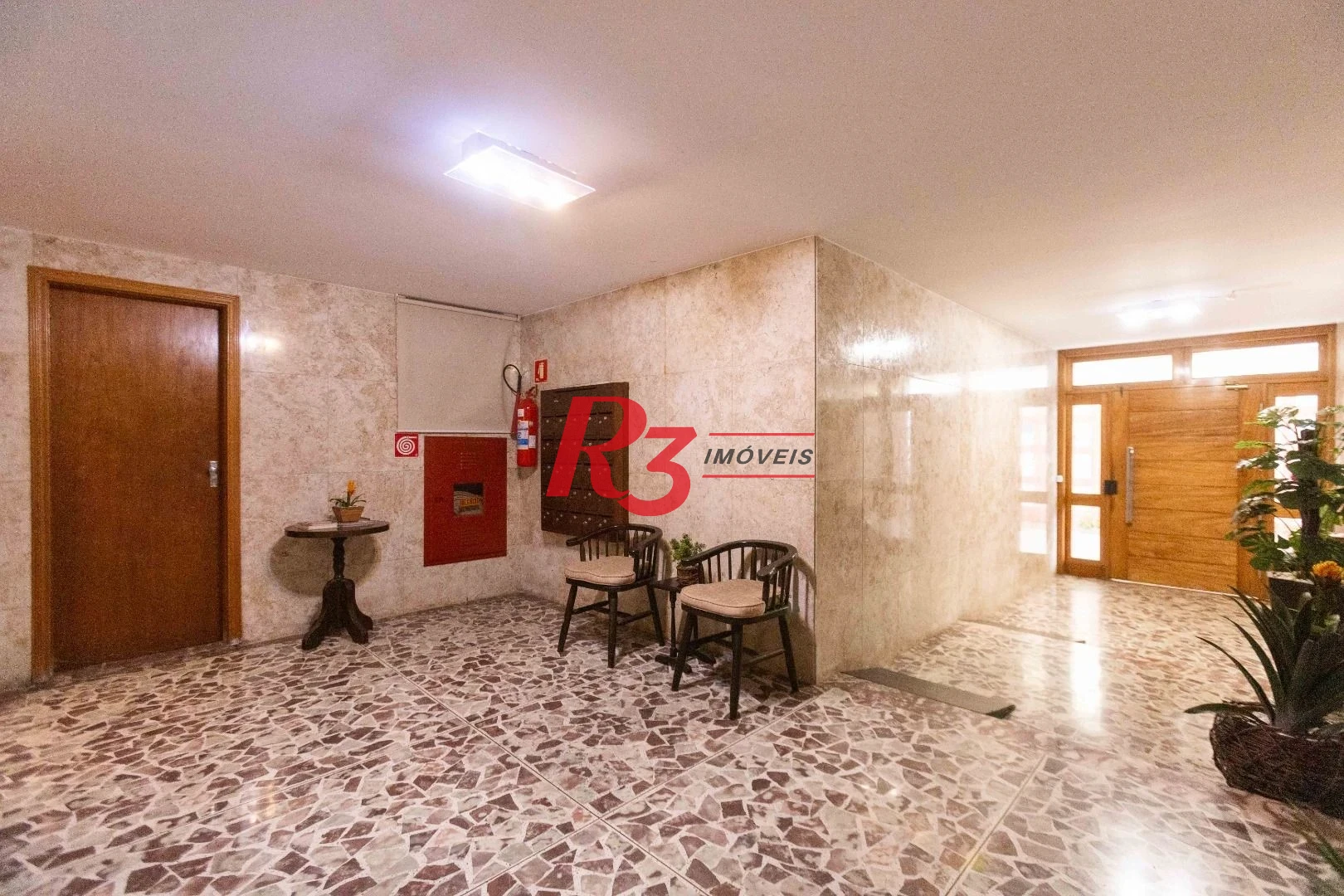 Apartamento com 2 dormitórios à venda, 88 m² por R$ 550.000,00 - Boqueirão - Santos/SP