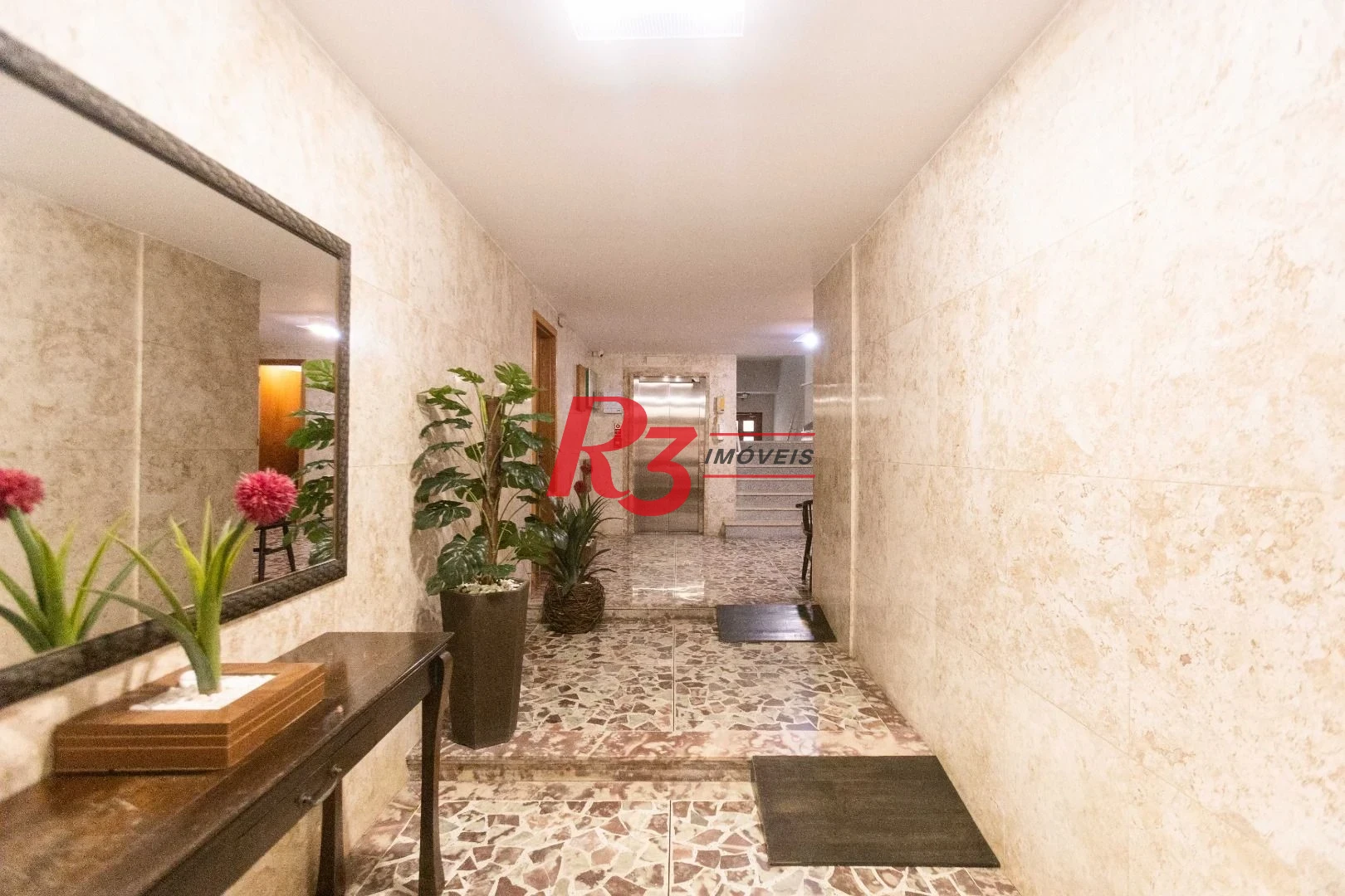 Apartamento com 2 dormitórios à venda, 88 m² por R$ 550.000,00 - Boqueirão - Santos/SP