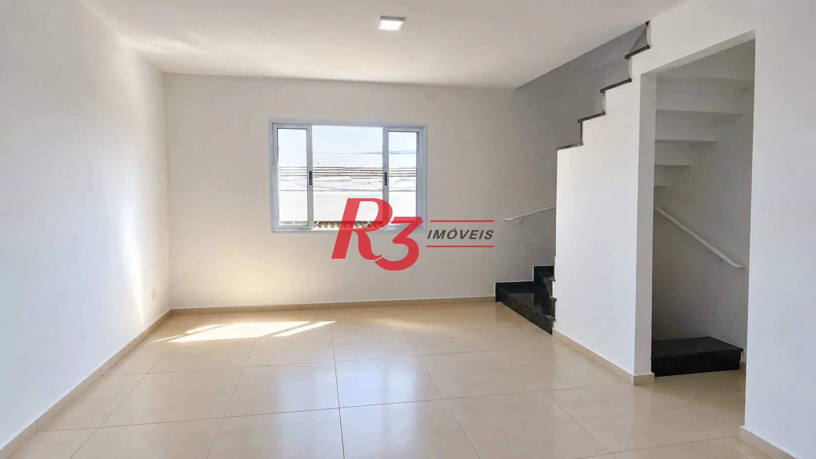 Village com 2 dormitórios à venda, 100 m² por R$ 530.000,00 - Encruzilhada - Santos/SP
