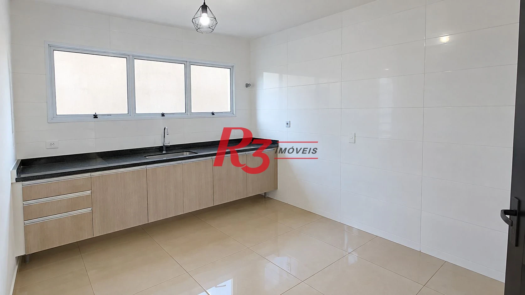 Village com 2 dormitórios à venda, 100 m² por R$ 530.000,00 - Encruzilhada - Santos/SP